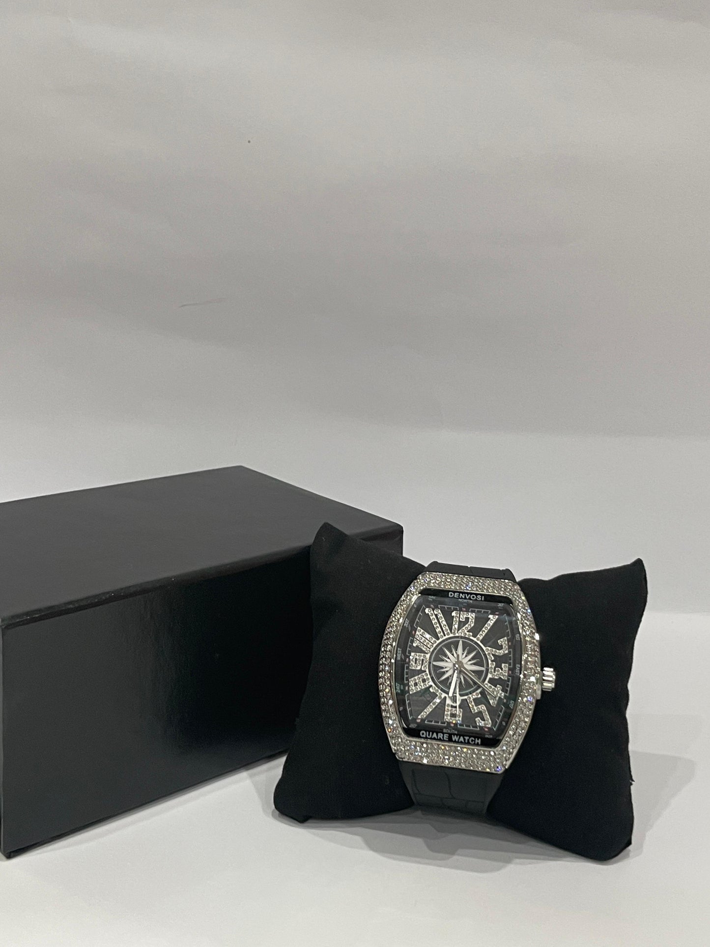 Denvosi Watch – Modern Design, Timeless Appeal