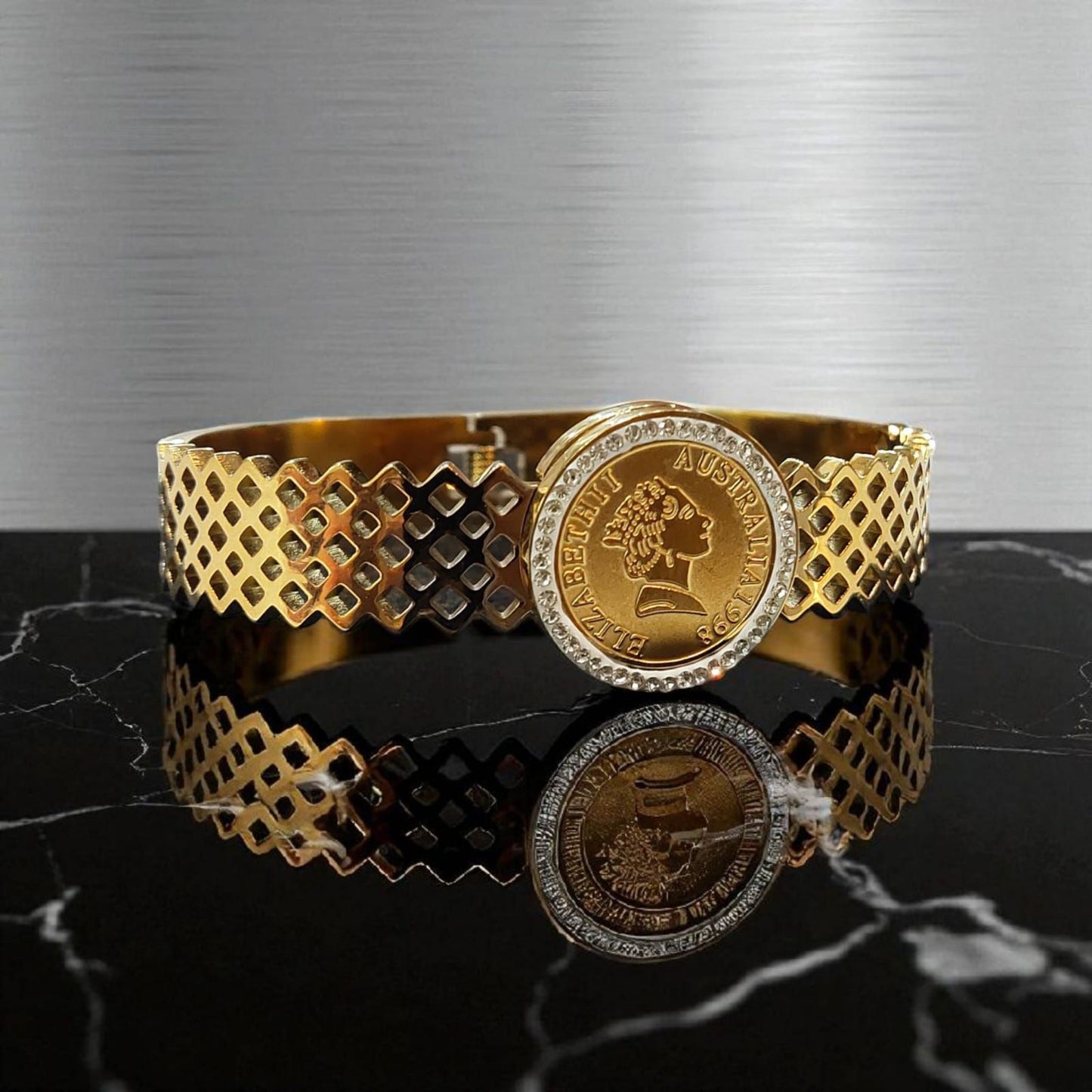 Elizabeth II 1998 Coin Bracelet